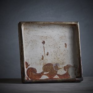 Square tray with bulrush motif